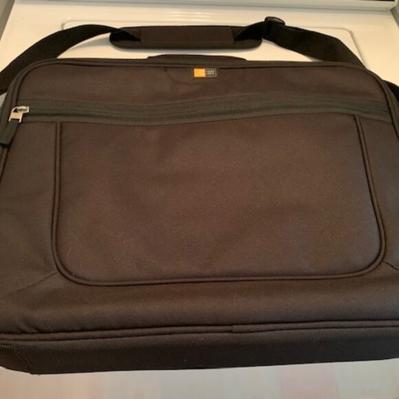 Case Logic 15.6-Inch Laptop Case (VNCI-215) Black, PC - Picture 1 of 5